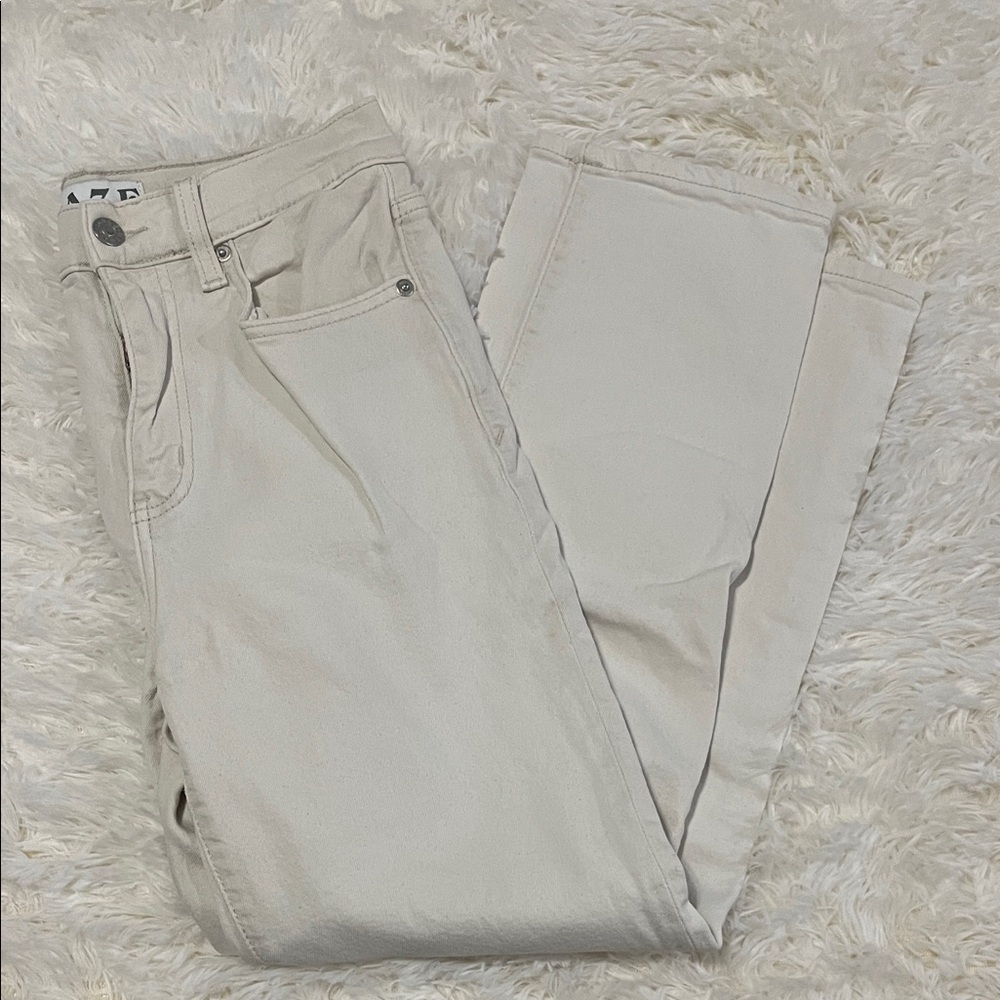 Daze Women's Cream Straight Leg Jeans